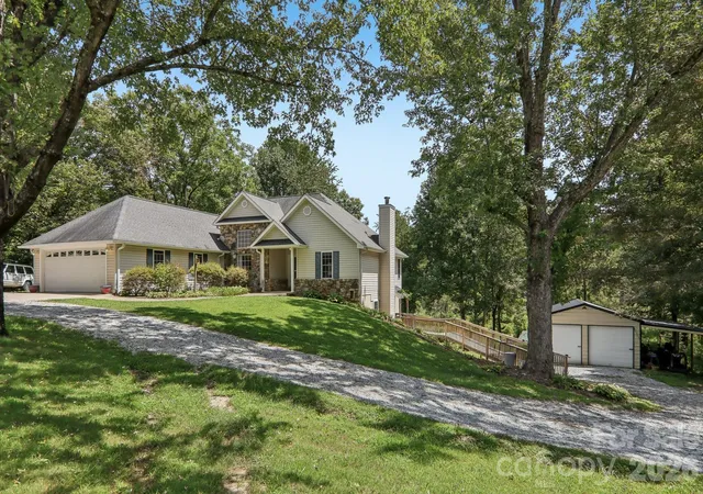 2nd image of 1414 Kanuga Rd, Hendersonville, NC 28739 | MLS# 4415516