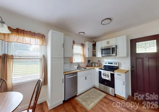 Photo 3 of Sale Pending at 2605 Kimberly Dr, Monroe, NC 28110 | MLS# 4415526 | Listing updated on 2026-09-28