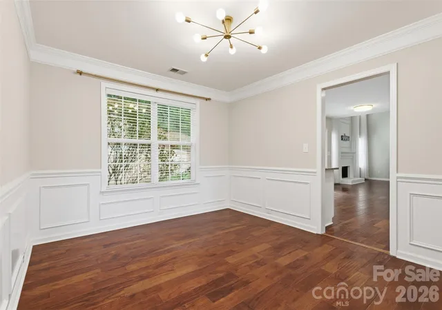 Photo 4 of Single family home for sale at 14339 Crown Harbor Dr, Charlotte, NC 28278 | MLS# 4415529 | Listing updated on 2026-09-21
