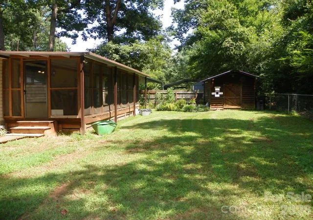 2nd image of 162 5th Avenue, New London, NC 28127 | MLS# 4415533