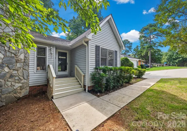 3rd image of 4060 Point Clear Dr, Fort Mill, SC 29708 | MLS# 4415543