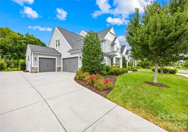 Photo 2 of Single family home for sale at 1858 Trotting Cir Nw, Concord, NC 28027 | MLS# 4415548 | Listing updated on 2026-08-29