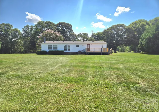 2nd image of 3449 Yount Rd, Newton, NC 28658 | MLS# 4415560