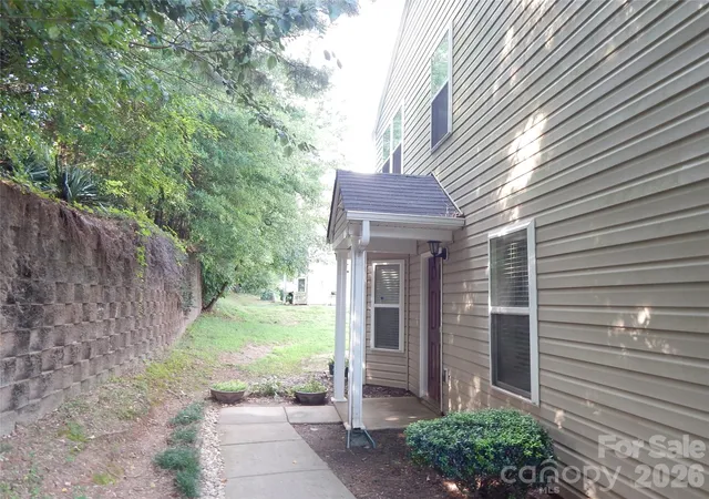 Photo 3 of Townhouse for sale at 832 Chevelle Dr, Statesville, NC 28677 | MLS# 4415573 | Listing updated on 2026-08-18