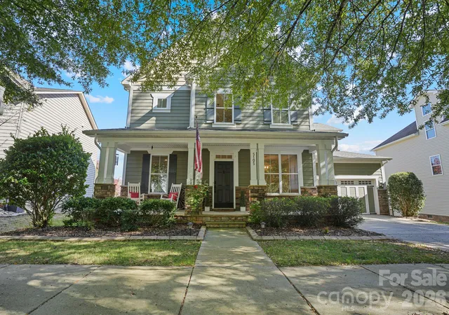 Single family home for sale at 5105 Saint Clair St, Fort Mill, SC 29715 | MLS# 4415595