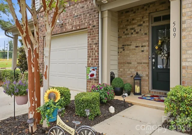 2nd image of 509 Common Raven Ct, Fort Mill, SC 29715 | MLS# 4415596