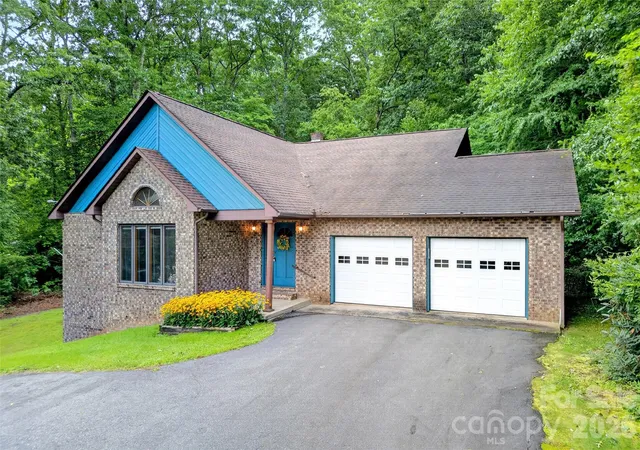 1st image of 108 Shenandoah Dr, Burnsville, NC 28714 | MLS# 4415597