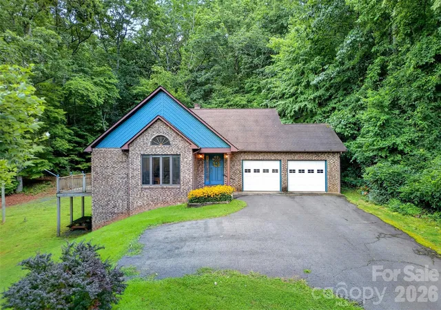 3rd image of 108 Shenandoah Dr, Burnsville, NC 28714 | MLS# 4415597