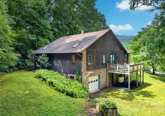 4th image of 108 Shenandoah Dr, Burnsville, NC 28714 | MLS# 4415597