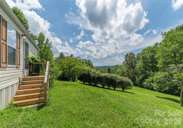 image of 124 Sayles Town Pl, Fairview, NC 28730 | MLS# 4415601