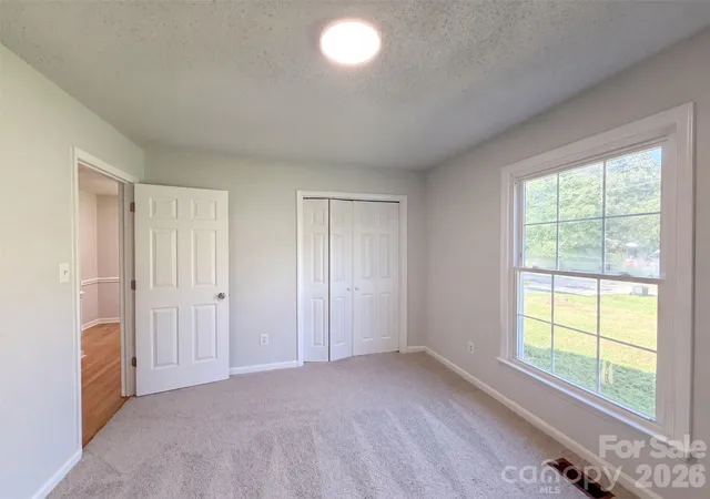 4th image of 4202 Wrentree Dr, Dallas, NC 28034 | MLS# 4415605