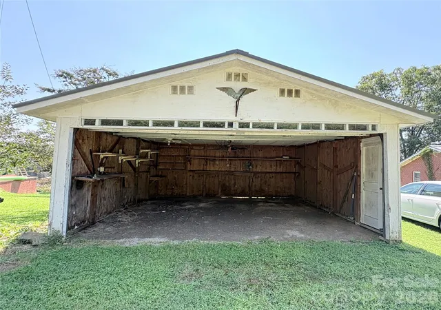 Photo 24 of Single family home for sale at 30 Cypress Rd, Marion, NC 28752 | MLS# 4415615 | Listing updated on 2026-09-04