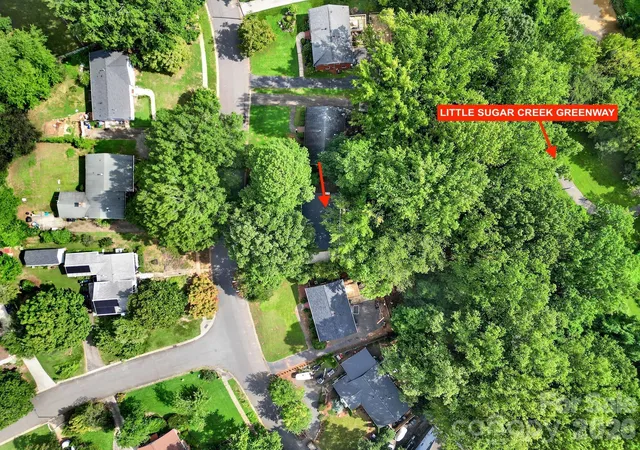 Photo 2 of Single family home for sale at 7439 Watercrest Rd, Charlotte, NC 28210 | MLS# 4415617 | Listing updated on 2026-09-15