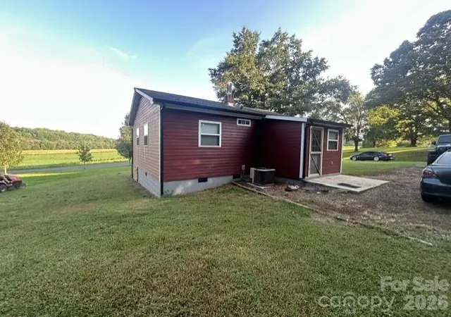 Photo 2 of Single family home for sale at 3475 Mount Wesley Church Rd, Stony Point, NC 28678 | MLS# 4415631 | Listing updated on 2026-08-25