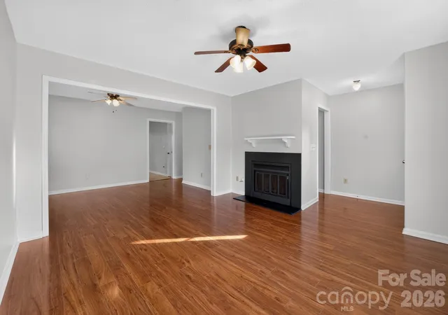 Photo 2 of Townhouse for sale at 8316 Summerglen Cir, Charlotte, NC 28227 | MLS# 4415632 | Listing updated on 2026-10-20