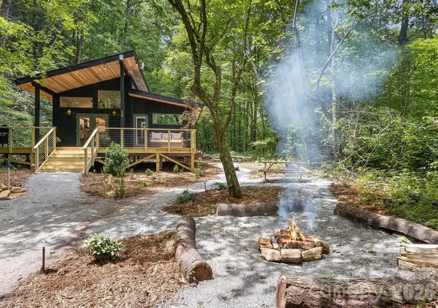 4th image of 352 Twinbrook Ln, Maggie Valley, NC 28751 | MLS# 4415662