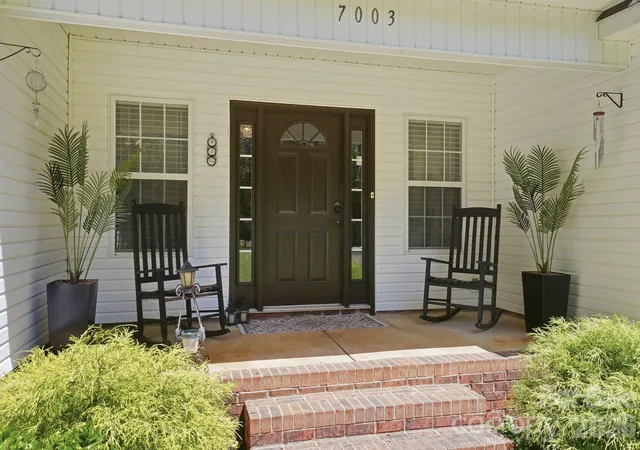 Photo 3 of Single family home for sale at 7003 S Providence Rd, Waxhaw, NC 28173 | MLS# 4415672 | Listing updated on 2026-10-08