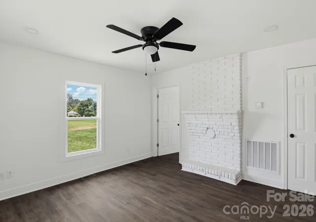 Photo 3 of Single family home for sale at 805 W Horah St, Salisbury, NC 28144 | MLS# 4415680 | Listing updated on 2026-09-26