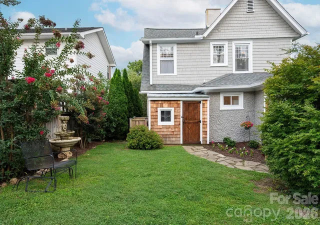 47th image of 46 E Chestnut St, Asheville, NC 28801 | MLS# 4415682