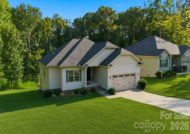 Photo 1 of Single family home for sale at 140 Wylie Trl, Statesville, NC 28677 | MLS# 4415683 | Listing updated on 2026-10-07