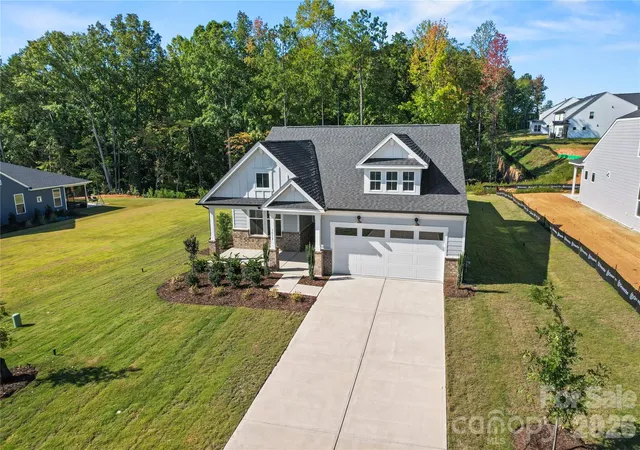 Photo 3 of Single family home for sale at 7512 Pedigree Cir, Lancaster, SC 29720 | MLS# 4415688 | Listing updated on 2026-10-10