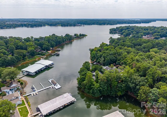 Listing Photo 4 - Condo for sale in building located at 182 Riverview Ter, Clover, SC 29710