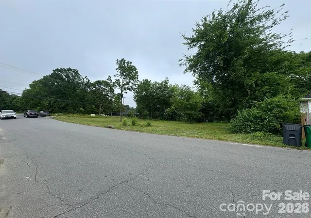 1st image of 2211 Carmine St, Charlotte, NC 28206 | MLS# 4415731