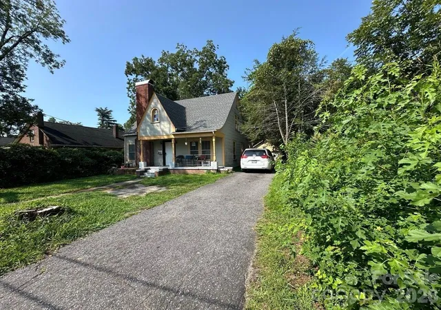 2nd image of 311 Beall St Nw, Lenoir, NC 28645 | MLS# 4415735