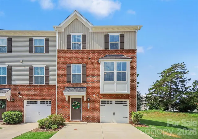1st image of 2662 Grantham Pl Dr, Fort Mill, SC 29715 | MLS# 4415744