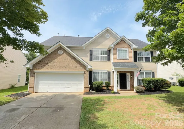 Single family home for sale at 9927 Jeanette Cir, Charlotte, NC 28213 | MLS# 4415748