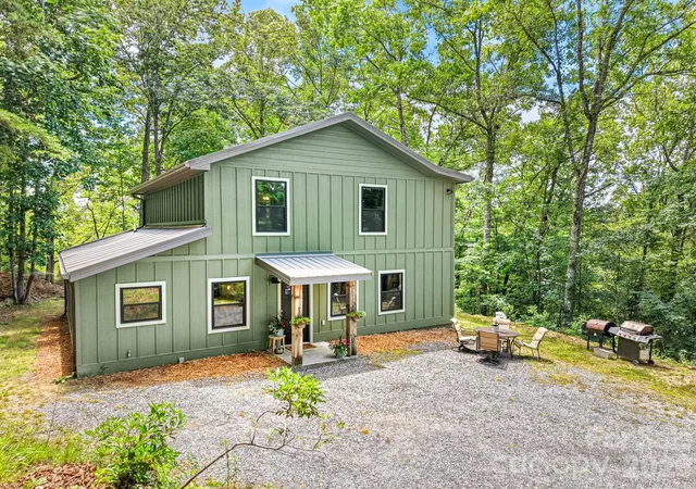 1st image of 431 Judds Trl, Franklin, NC 28734 | MLS# 4415759