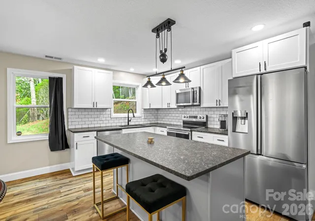5th image of 431 Judds Trl, Franklin, NC 28734 | MLS# 4415759