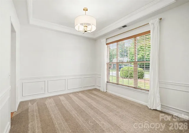 Photo 3 of Single family home for sale at 8932 Kestral Ridge Dr, Charlotte, NC 28269 | MLS# 4415767 | Listing updated on 2026-10-01