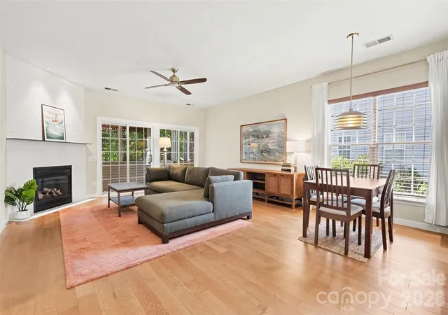 Photo 3 of Single family home for sale at 8932 Kestral Ridge Dr, Charlotte, NC 28269 | MLS# 4415767 | Listing updated on 2026-10-01