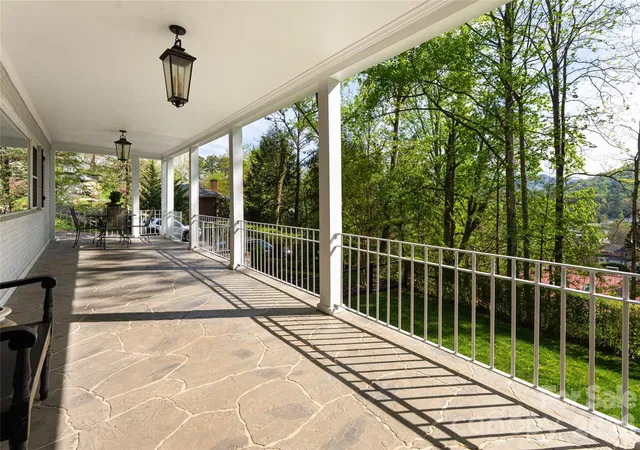 2nd image of 114 Cambridge Rd, Asheville, NC 28804 | MLS# 4415783