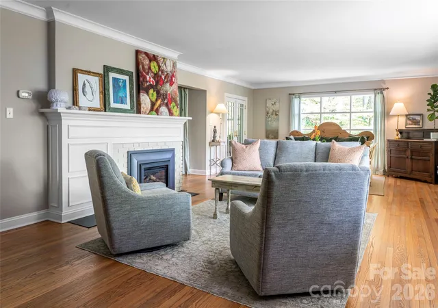 3rd image of 114 Cambridge Rd, Asheville, NC 28804 | MLS# 4415783