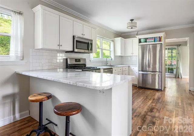 4th image of 114 Cambridge Rd, Asheville, NC 28804 | MLS# 4415783
