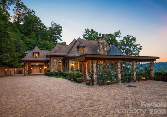 Photo 2 of Mansion for sale at 994 Clovertop Ln, Arden, NC 28704 | MLS# 4415790 | Listing updated on 2026-10-06