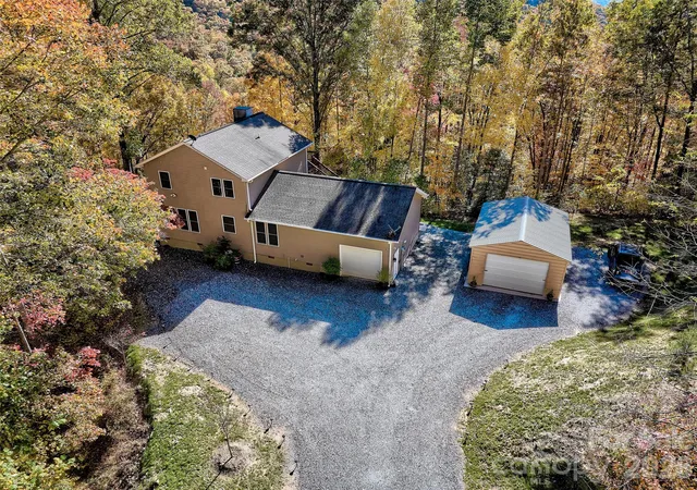 Photo 1 of Single family home for sale at 1333 Pigeon Crk Rd, Bryson City, NC 28713 | MLS# 4415793 | Listing updated on 2026-08-24