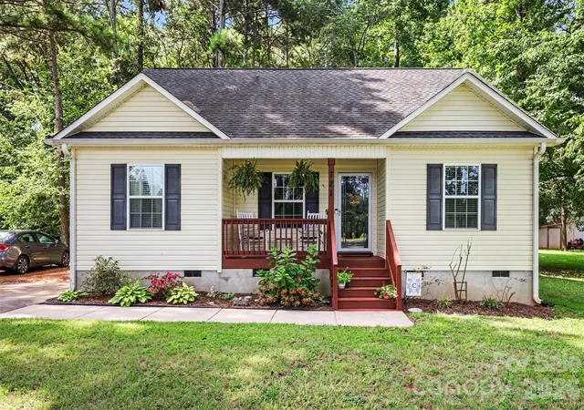 1st image of 721 Daves Rd, York, SC 29745 | MLS# 4415800