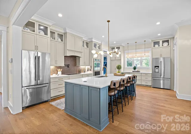 Photo 3 of Single family home for sale at 2511 Tower Ct, Charlotte, NC 28209 | MLS# 4415814 | Listing updated on 2026-09-13