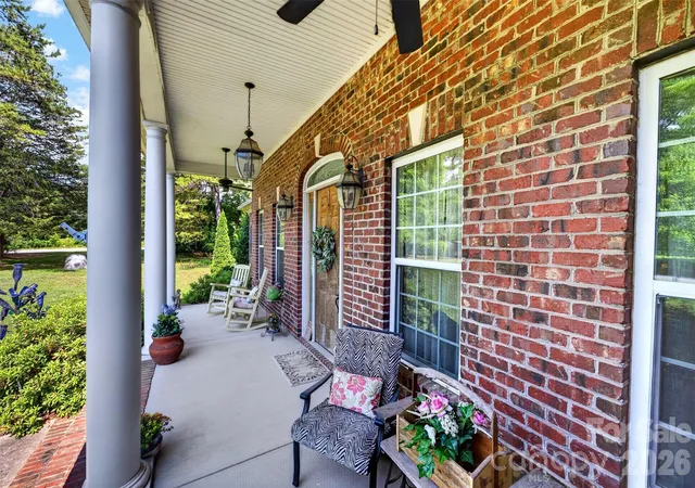 2nd image of 8611 Kerns Meadow Ln, Huntersville, NC 28078 | MLS# 4415825