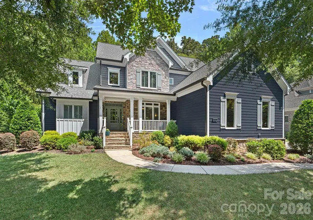 Photo 1 of Single family home for sale at 18525 Rollingdale Ln, Davidson, NC 28036 | MLS# 4415842 | Listing updated on 2026-09-26