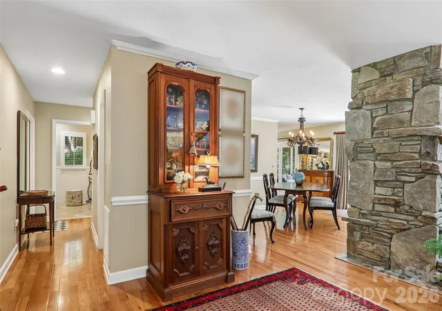 Photo 4 of Single family home for sale at 133 Larchmont Dr, Hendersonville, NC 28791 | MLS# 4415855 | Listing updated on 2026-08-25