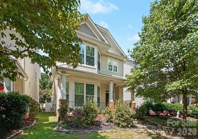 Photo 2 of Single family home for sale at 9910 Westmoreland Rd, Cornelius, NC 28031 | MLS# 4415857 | Listing updated on 2026-10-07