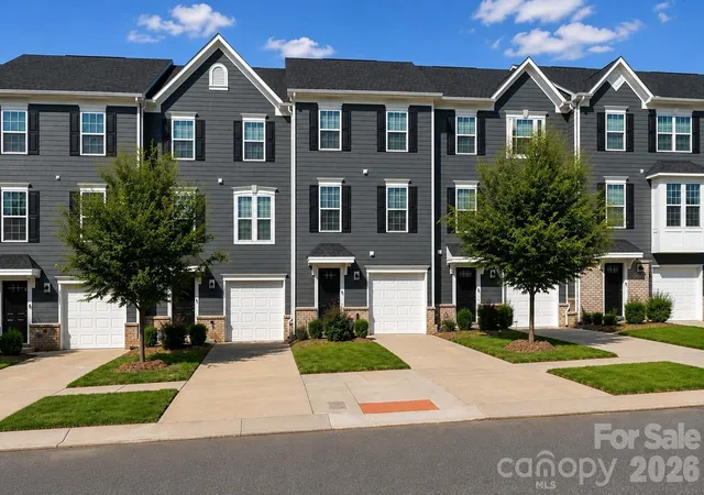 Photo 2 of Townhouse for sale at 3037 Beeler Ln, Charlotte, NC 28208 | MLS# 4415864 | Listing updated on 2026-09-24