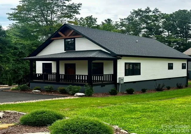 1st image of 310 Ninth St, Black Mountain, NC 28711 | MLS# 4415885