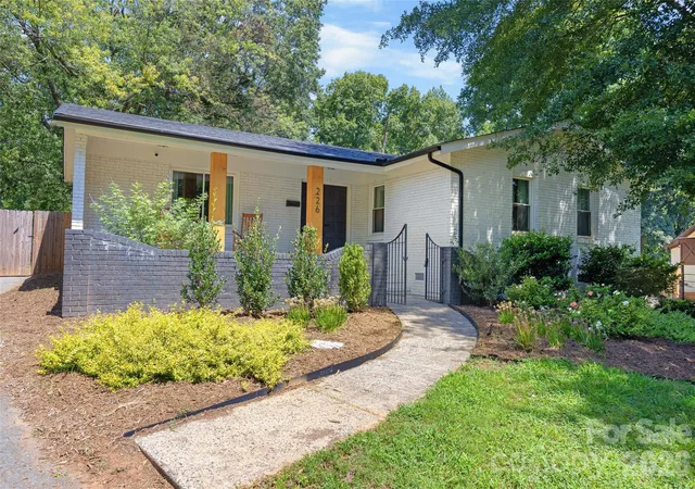 2nd image of 226 Vickery Dr, Charlotte, NC 28215 | MLS# 4415894