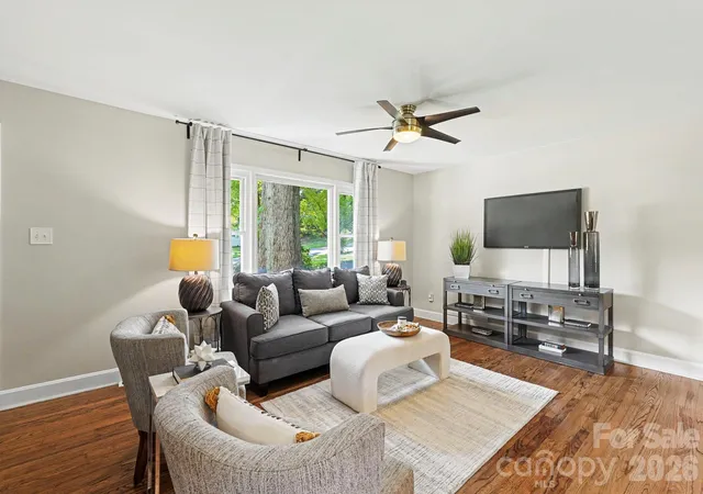 4th image of 7316 Thorncliff Dr, Charlotte, NC 28210 | MLS# 4415912