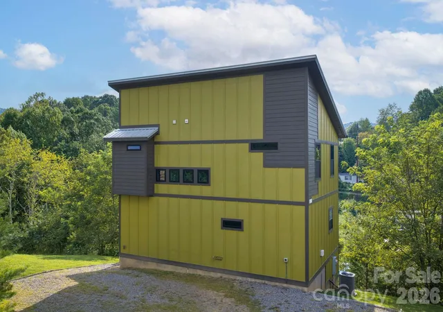 3rd image of 613 Salem Heights Ln, Swannanoa, NC 28778 | MLS# 4415923